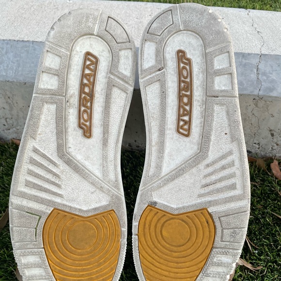 Jordan Sneakers in Cream, Black, and Yellow - Picture 3 of 8